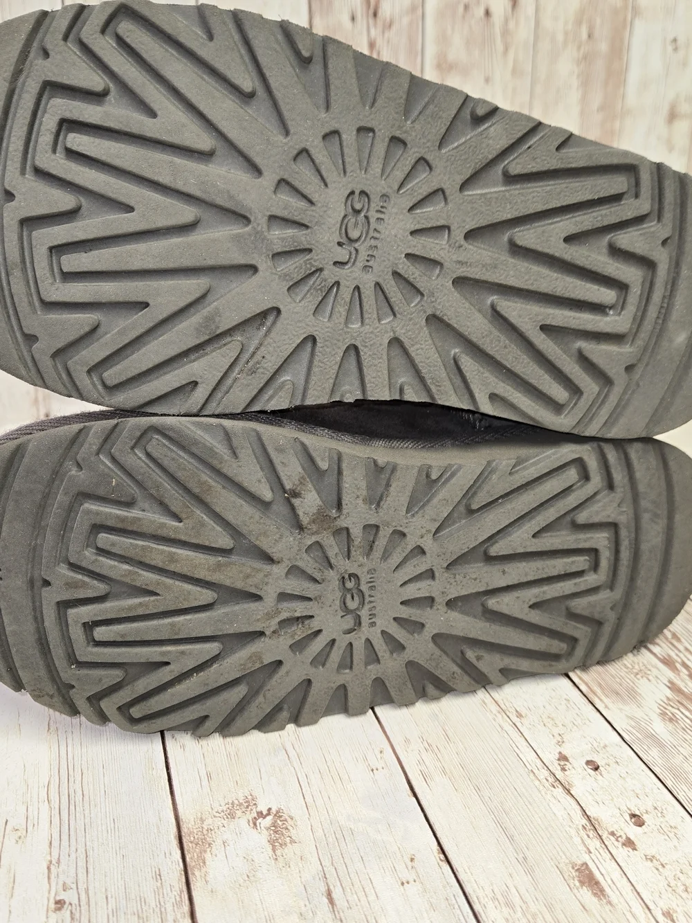 UGG Australia Kids Gray Bailey Bow II Suede Sheepskin Boots Size Unknown